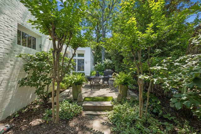2200 Harding Pl Unit 6, Nashville, TN 37215