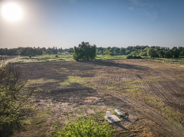 545 N Rio Vista Avenue, Sanger, CA 93657