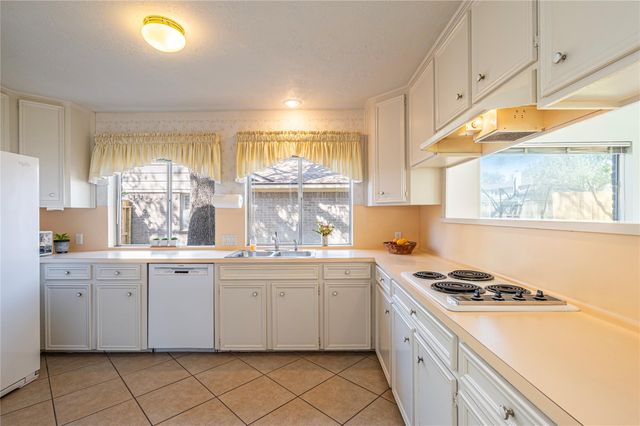 16419 Laurelfield Drive, Houston, TX 77059