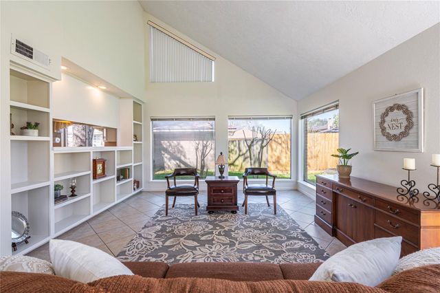 16419 Laurelfield Drive, Houston, TX 77059