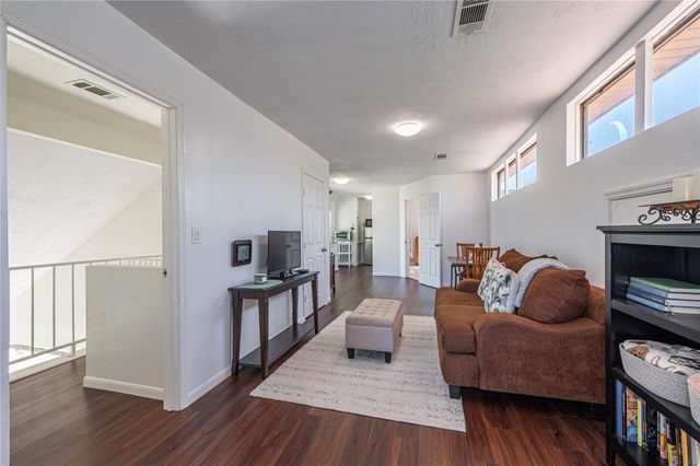 16419 Laurelfield Drive, Houston, TX 77059