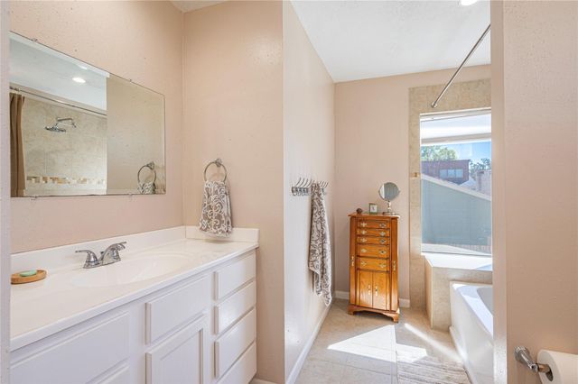 16419 Laurelfield Drive, Houston, TX 77059