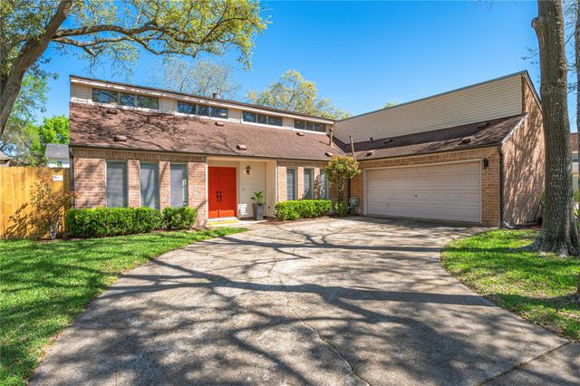 16419 Laurelfield Drive, Houston, TX 77059