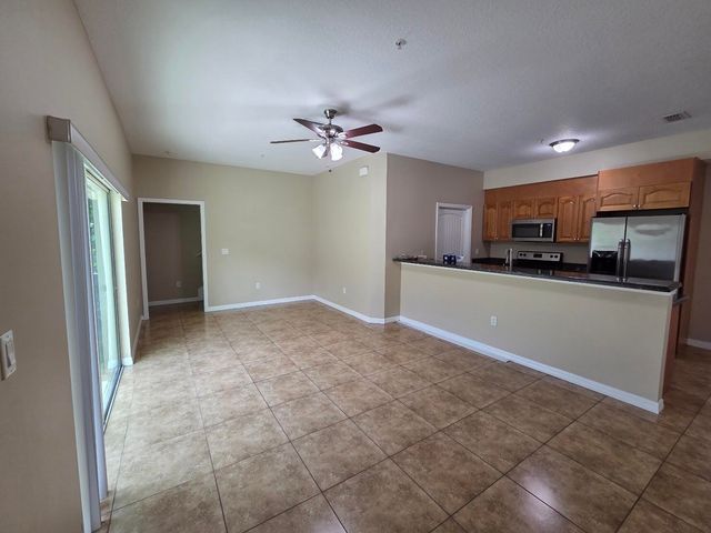 4704 Villas Santorini Drive, Lake Worth, FL 33461