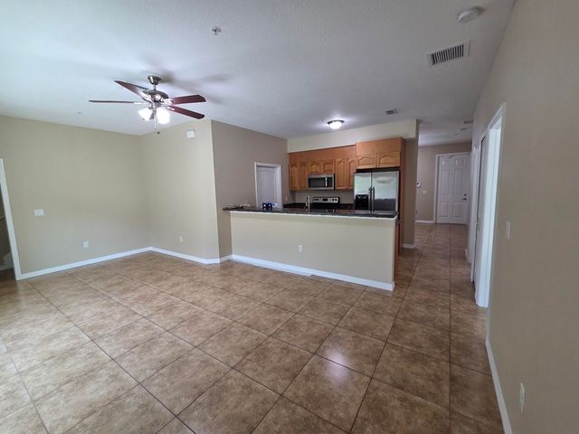 4704 Villas Santorini Drive, Lake Worth, FL 33461