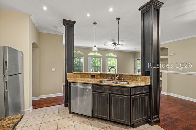4 Indigo Run Dr Apt 3611, Hilton Head Island, SC 29926