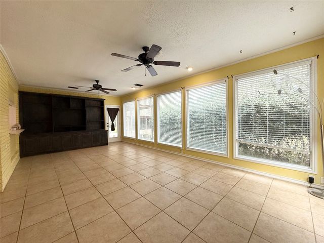 2104 Greenbriar Dr, Ruston, LA 71270