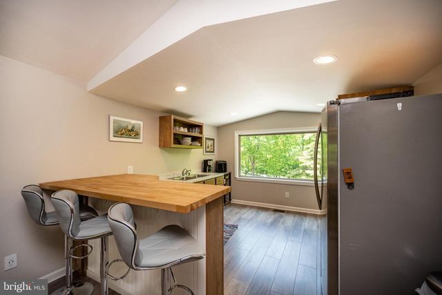 2250 HOYES RUN RD, Mc Henry, MD 21541