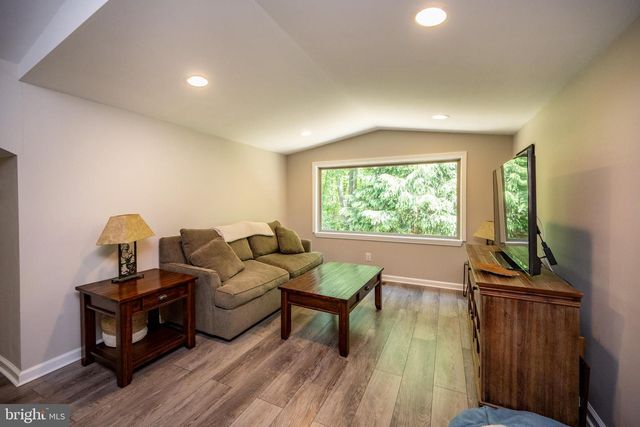 2250 HOYES RUN RD, Mc Henry, MD 21541