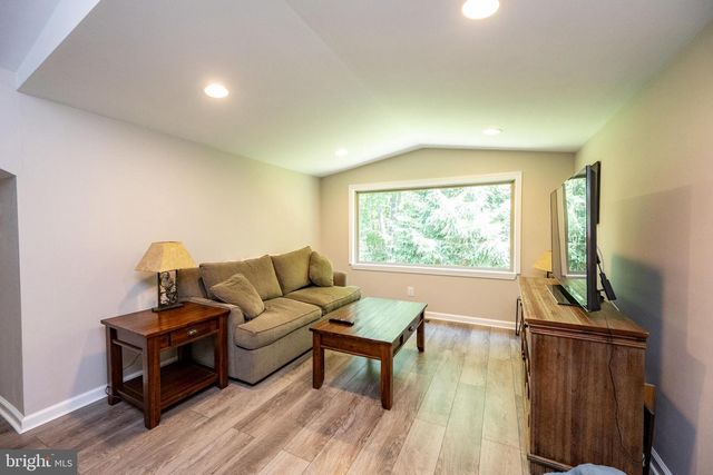 2250 HOYES RUN RD, Mc Henry, MD 21541