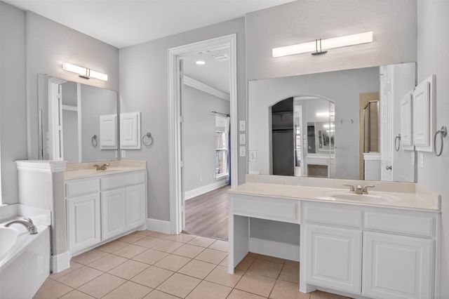 10115 Stone Harbor Way, Irving, TX 75063