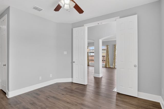 10115 Stone Harbor Way, Irving, TX 75063