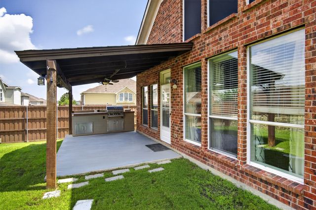 10115 Stone Harbor Way, Irving, TX 75063
