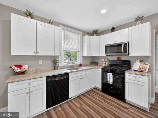803 E MAIN ST, Birdsboro, PA 19508