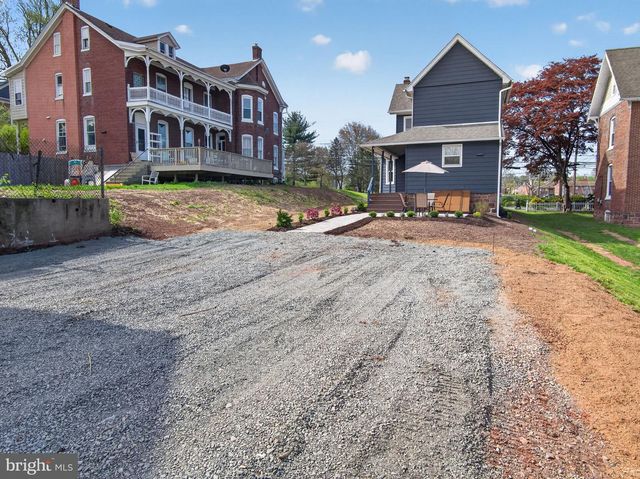 803 E MAIN ST, Birdsboro, PA 19508