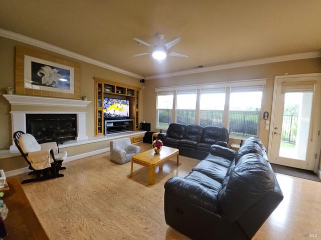 2901 Pebble Beach Cir, Fairfield, CA 94534