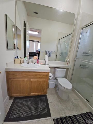 2901 Pebble Beach Cir, Fairfield, CA 94534