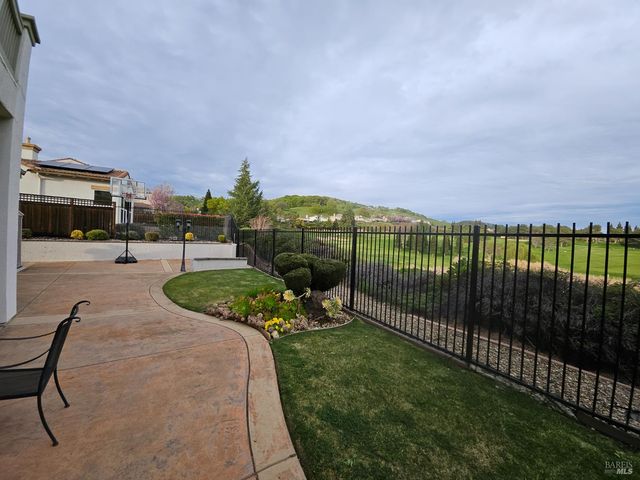 2901 Pebble Beach Cir, Fairfield, CA 94534