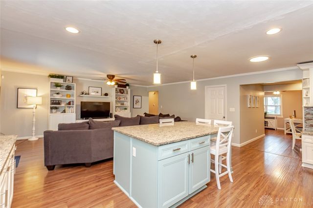 1487 Beaushire Circle, Washington Twp, OH 45459