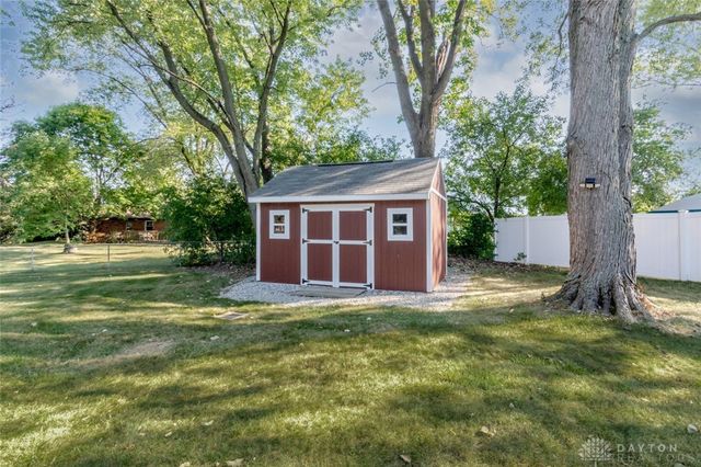 1487 Beaushire Circle, Washington Twp, OH 45459