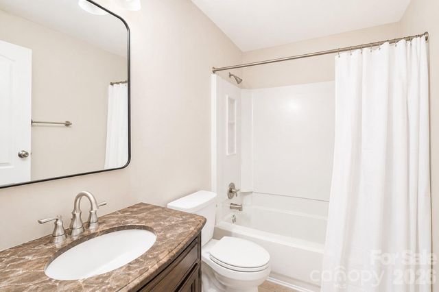 3719 Piney Grove Road, Charlotte, NC 28212