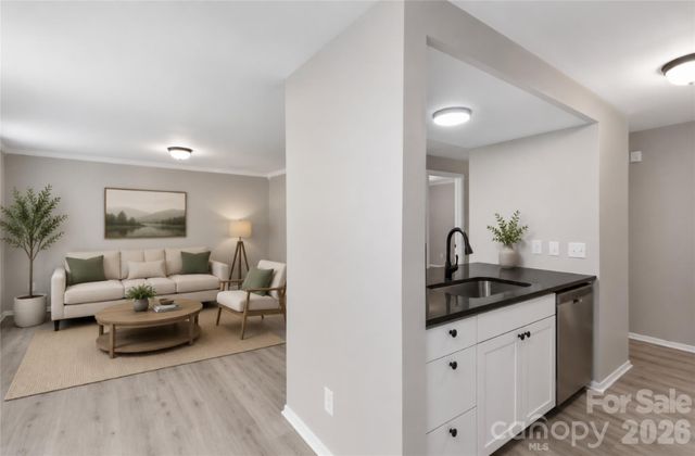 3719 Piney Grove Road, Charlotte, NC 28212
