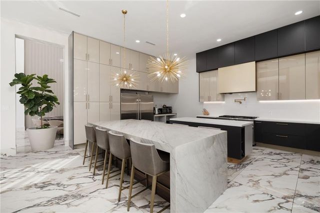 1106 Glenwood Avenue, Mission, TX 78572