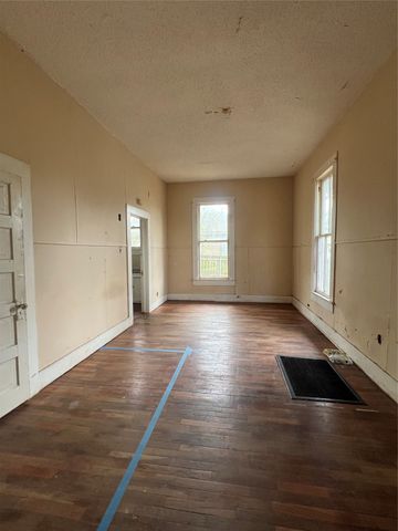 349 Fitzhugh Avenue, Paris, TX 75460