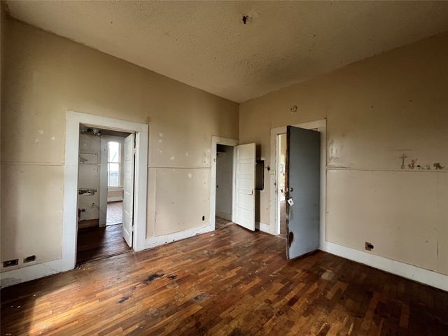 349 Fitzhugh Avenue, Paris, TX 75460