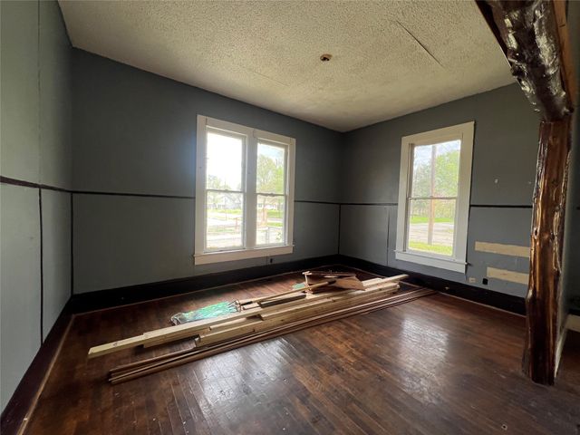 349 Fitzhugh Avenue, Paris, TX 75460