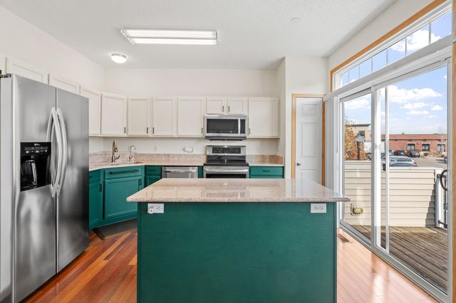 7640 Zane Avenue N, Brooklyn Park, MN 55443