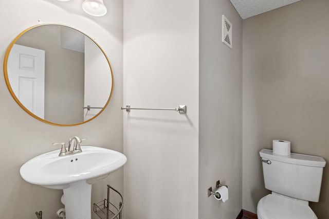 7640 Zane Avenue N, Brooklyn Park, MN 55443