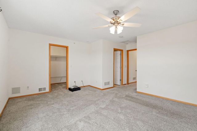 7640 Zane Avenue N, Brooklyn Park, MN 55443