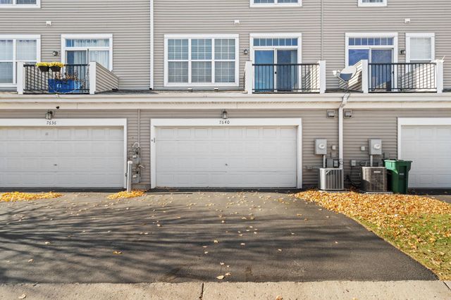 7640 Zane Avenue N, Brooklyn Park, MN 55443