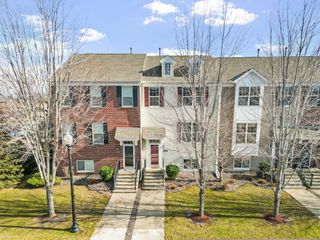 7640 Zane Avenue N, Brooklyn Park, MN 55443