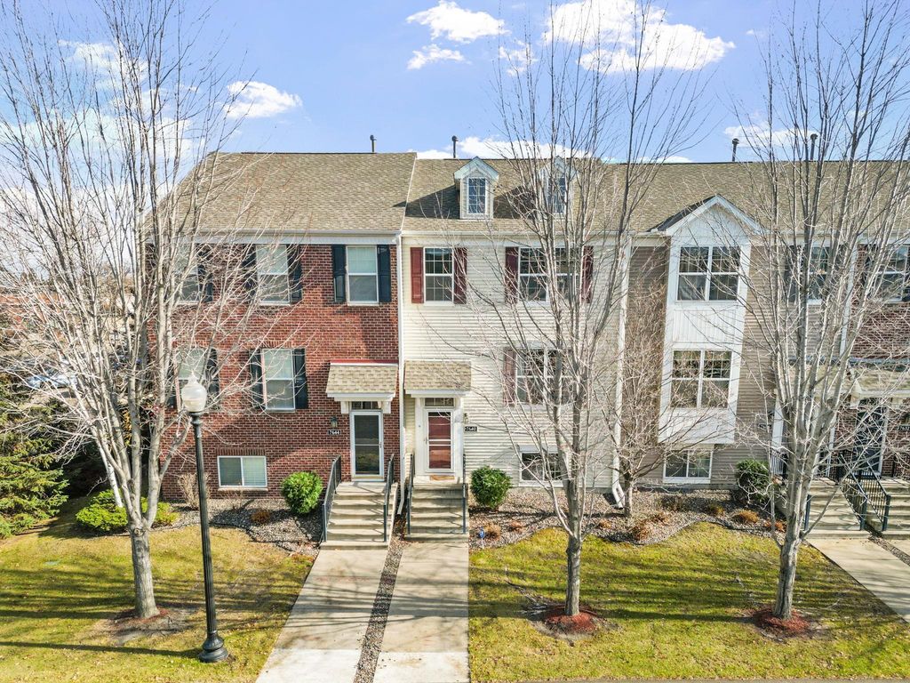 7640 Zane Avenue N, Brooklyn Park, MN 55443