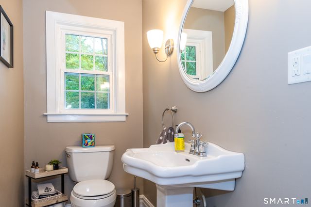 15 Hickory Hill Drive, Chester, CT 06412