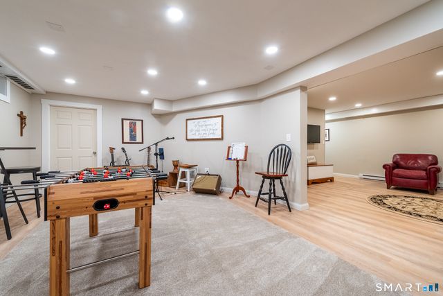 15 Hickory Hill Drive, Chester, CT 06412