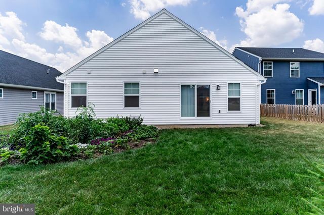 5 SHILLINGTON LANE, Carlisle, PA 17013