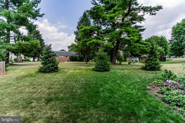 5 SHILLINGTON LANE, Carlisle, PA 17013
