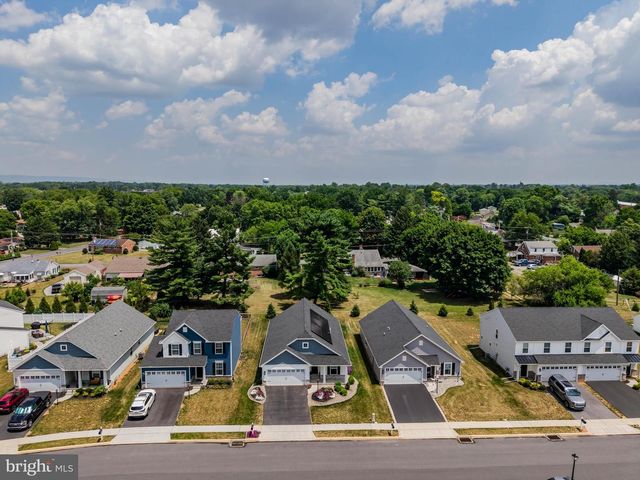 5 SHILLINGTON LANE, Carlisle, PA 17013