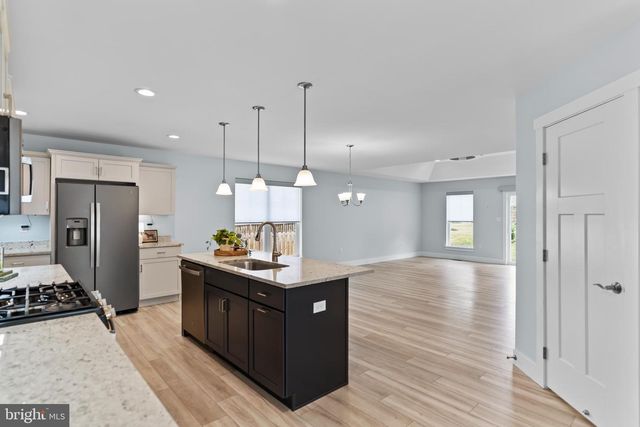 5 SHILLINGTON LANE, Carlisle, PA 17013