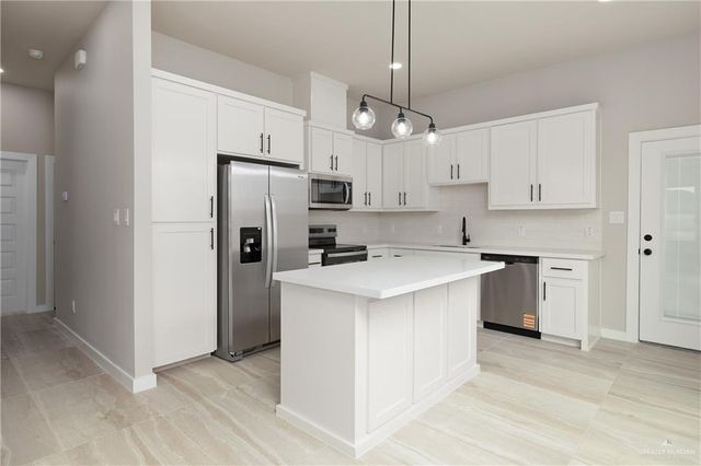 2300 Cardinal Drive, Weslaco, TX 78599