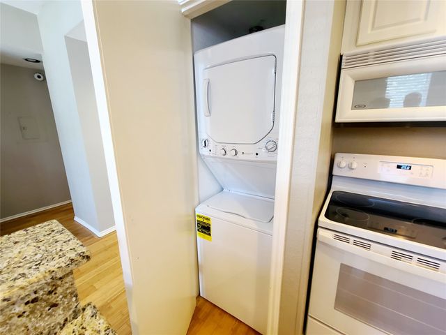 2002 N Fitzhugh Avenue 2, Dallas, TX 75204