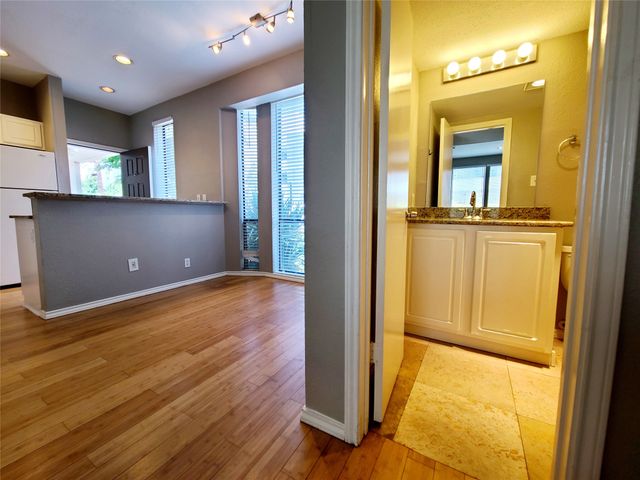 2002 N Fitzhugh Avenue 2, Dallas, TX 75204