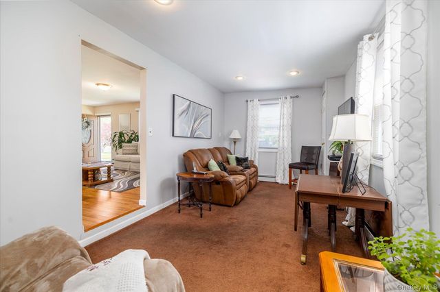 265 W Windsor Parkway, Oceanside, NY 11572