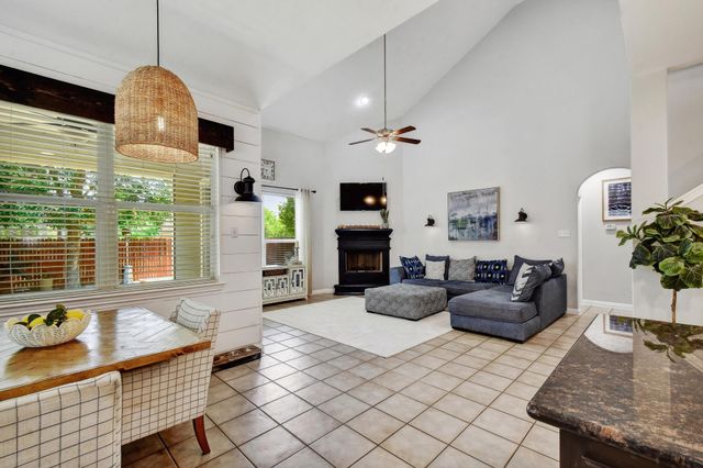 410 Easton DR, San Marcos, TX 78666
