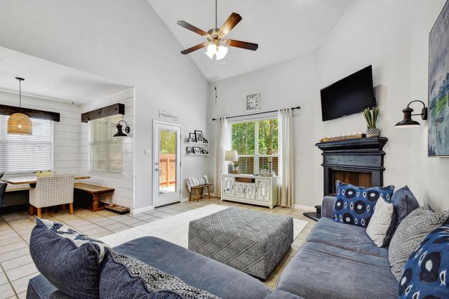 410 Easton DR, San Marcos, TX 78666