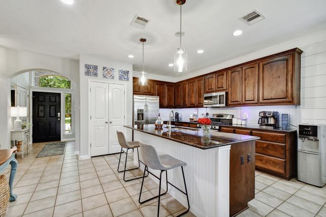 410 Easton DR, San Marcos, TX 78666