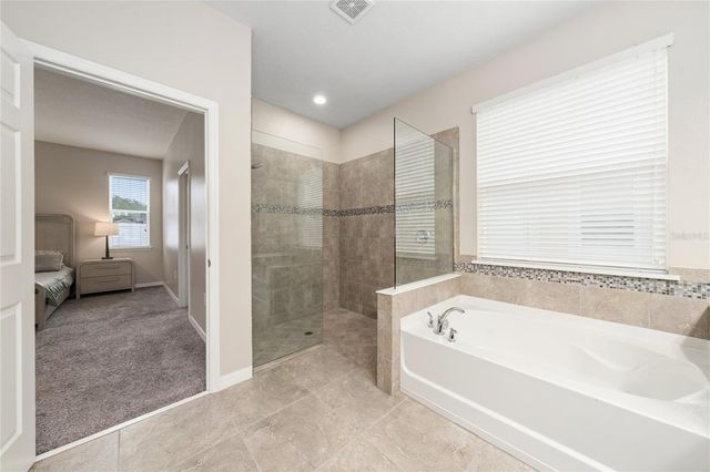 2891 AVIAN LOOP, Kissimmee, FL 34741